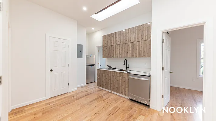 Rented by Nooklyn NYC LLC | media 1