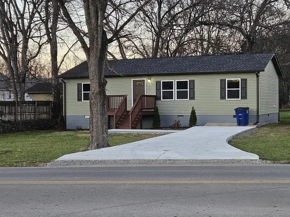 1204 W Lane St, Shelbyville, TN 37160