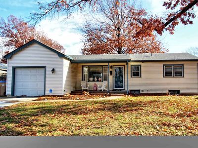 440 N Dexter Ave, Valley Center, KS, 67147