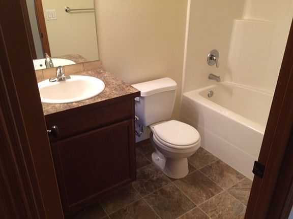 5th image of 20425 5th Avenue Ct E