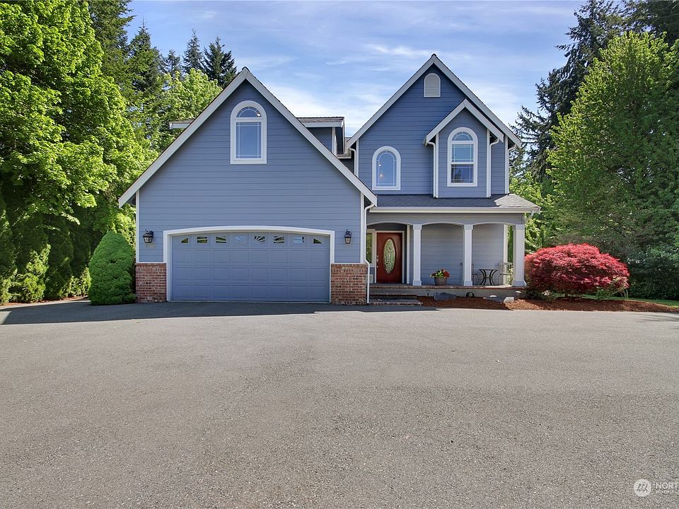 1st image of 901 Hansen Street SE