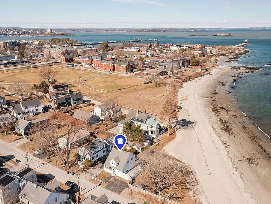 1st image of 15 Myrtle Ave