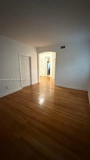 1 bed, 554 sqft, $2,100 — Photo 4