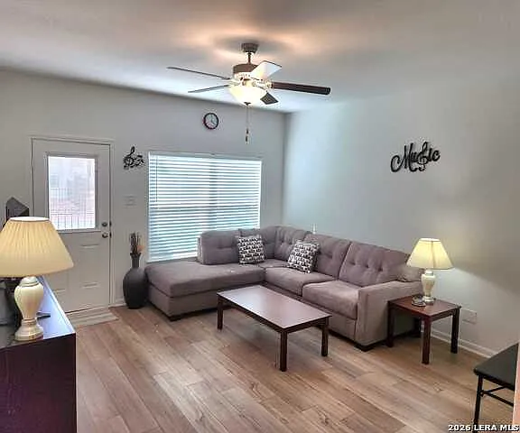 10829 Emerick St — Photo 2