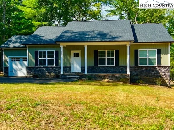 593 County Downs Avenue, Roaring Gap, NC 28668