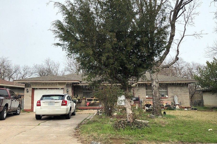 1st image of 734 Hillside Dr