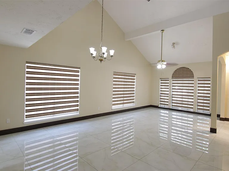 12430 Brook Meadows Ln — Photo 2