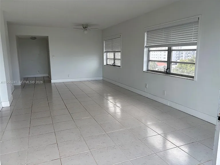 1701 Washington St #504 — Photo 4