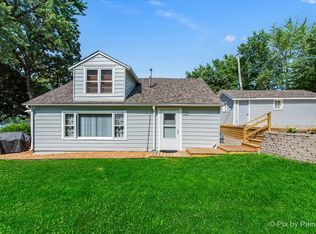 1304 River Terrace Dr, Johnsburg, IL 60051