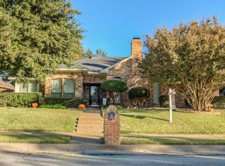2456 Stonegate Dr N, Bedford, TX 76021
