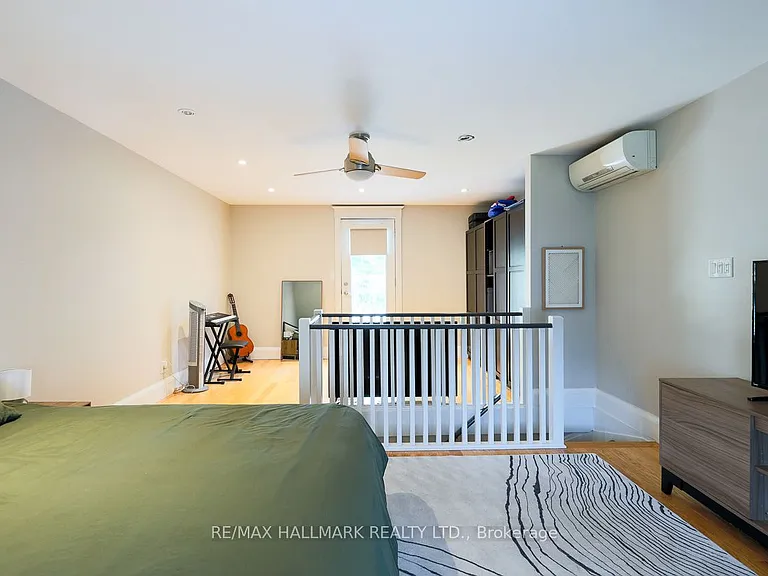 35 Dingwall Ave — Photo 25