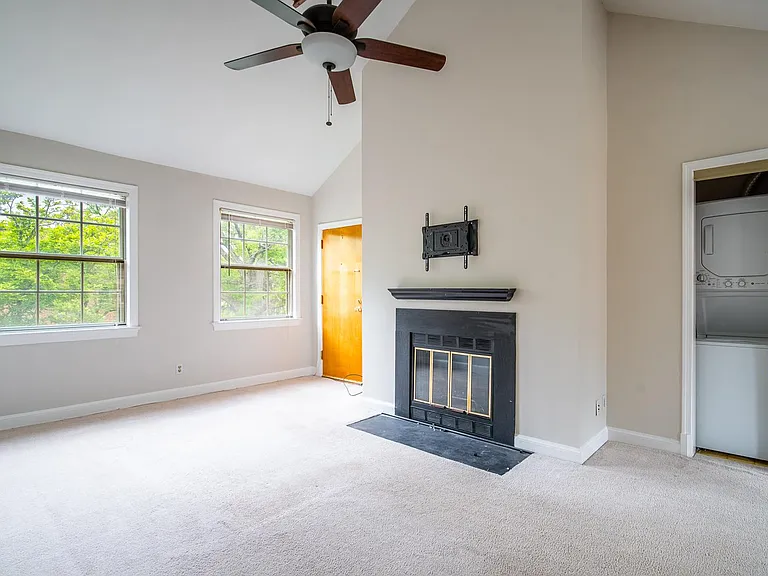 2405 Arlington Blvd #202 — Photo 13