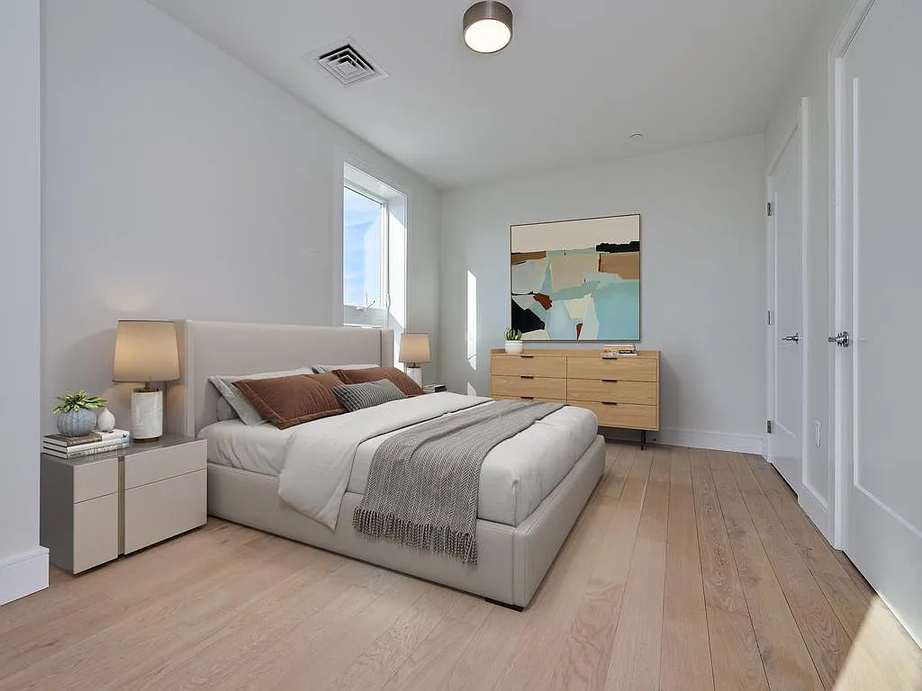 301 Border St — Photo 4