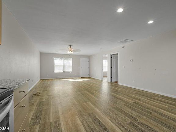 4th image of 1001 E 5th St #A