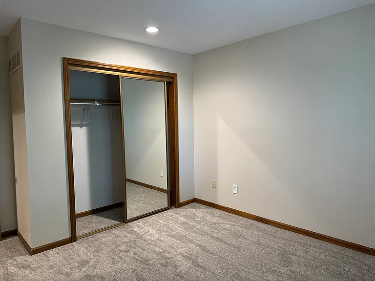 1320 NW Village Dr — Photo 7