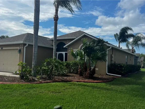 1995 Snapdragon Dr NW, Palm Bay, FL 32907