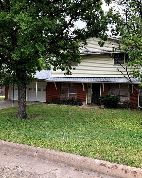 1st image of 1807 SE 10th St