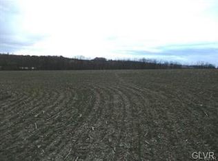 688 Jones Hill Rd, Pen Argyl, PA 18072