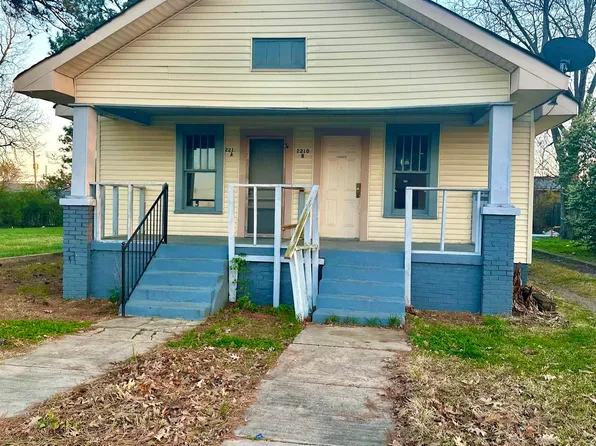 2210 Sansom Ave, Gadsden, AL 35904