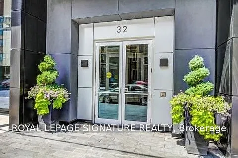 The Yorkville — Photo 2