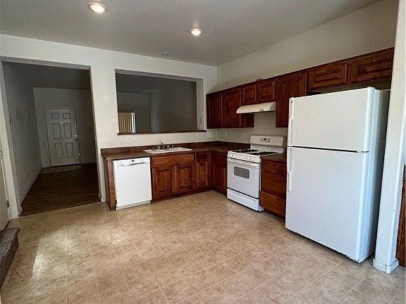 5th image of 6186 Pacific Dogwood Ave #0