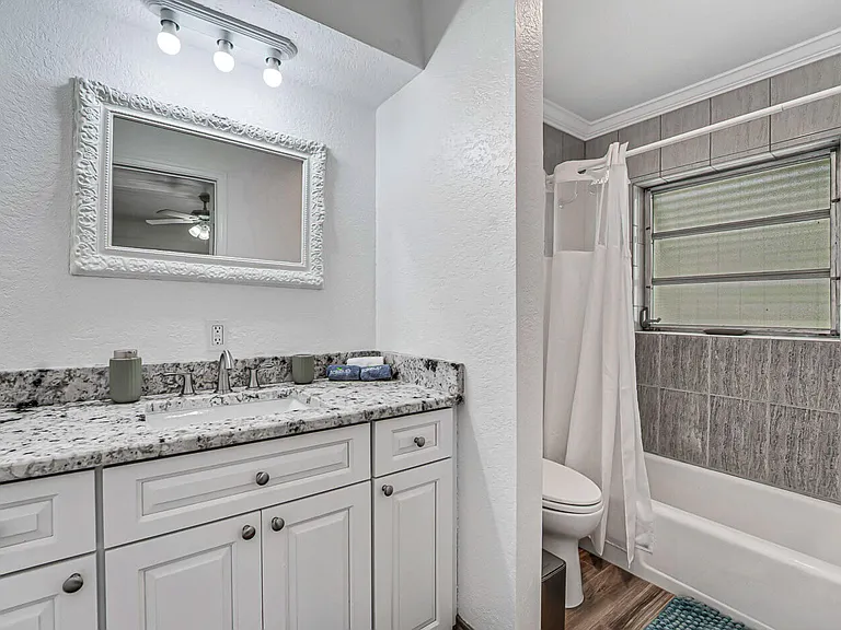 532 N Palmway — Photo 46