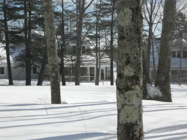 45 Village Way APT 43, Rockport, ME 04856