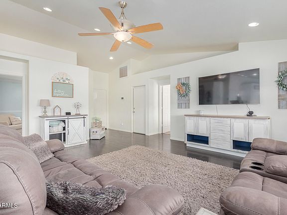 4th image of 10510 E Carol Cir