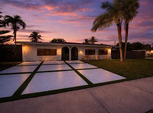 8805 SW 43rd Ter, Miami, FL 33165