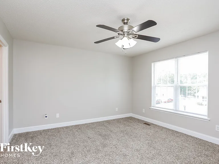 3508 Sidneys Way — Photo 8