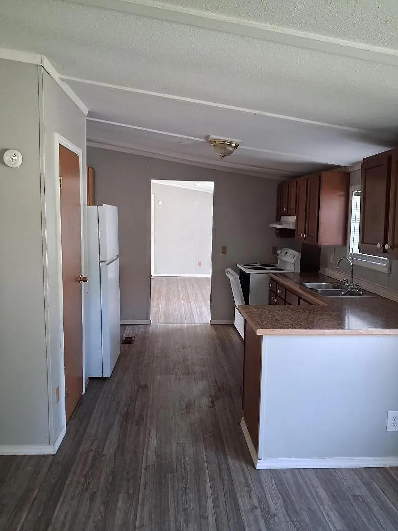 16019 Pee Dee Rd — Photo 4