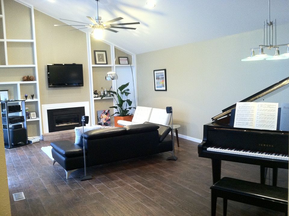 1st image of 1637 E Saint James Pl