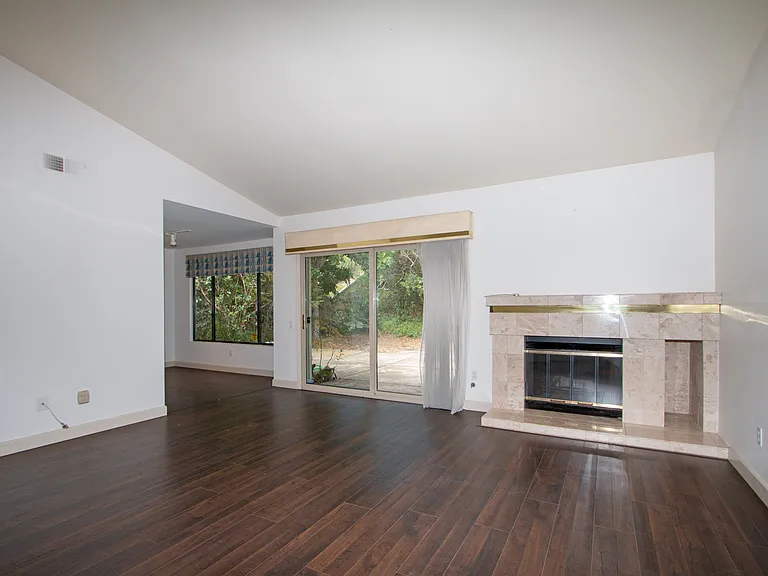 3740 Overpark Rd — Photo 13