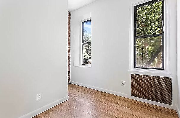 1st image of 551 Hudson St #4B