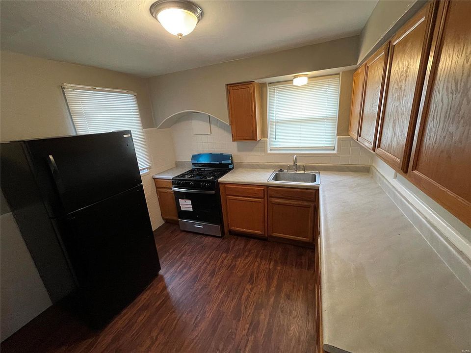 6937 Glenmore Ave, Saint Louis, MO 63121 Zillow