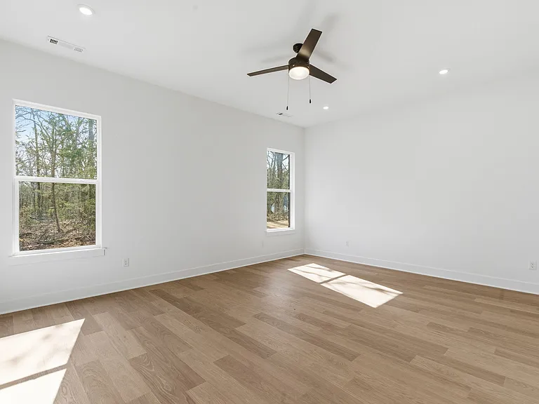 1835 E Fiji St — Photo 15
