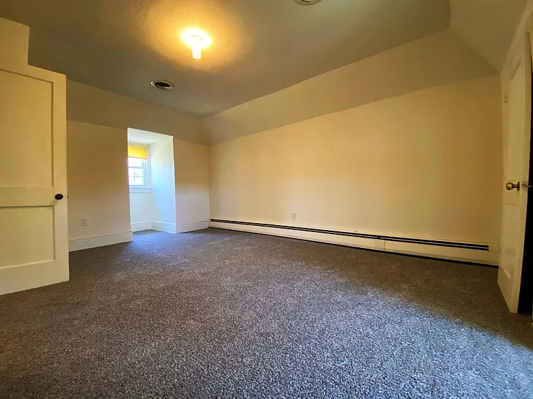 903 Belmore Ave — Photo 37