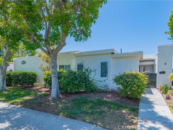 2206 Via Mariposa E Unit B