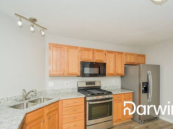 2nd image of 5521 Crown Woods Cir