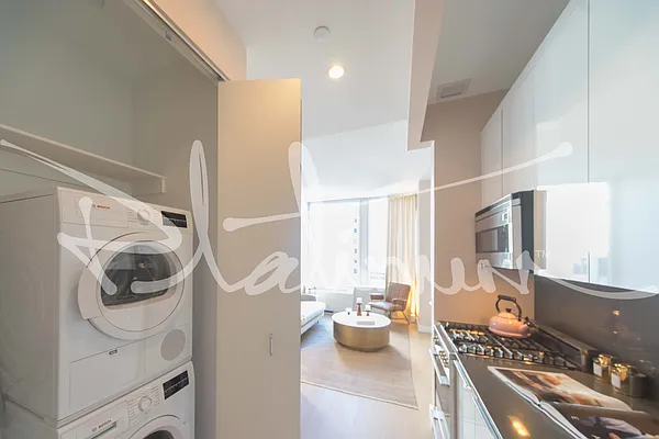 Rented by Platinum Properties | media 33