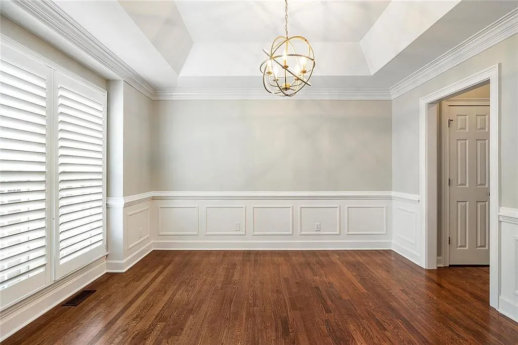 5 bed, 3.5 bath, 4060 sqft, $4,450 — Photo 4