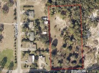 E Retta St, Deleon springs, FL 32130