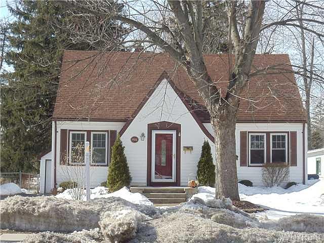 1st image of 1422 Wehrle Dr