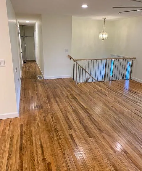 Living Room /Hallway to Bedrooms