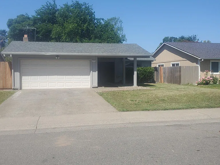 2434 Stokewood Way — Photo 2