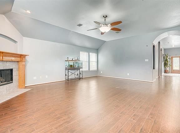 5th image of 4856 Monarch Dr
