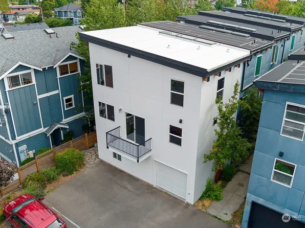 9061 17th Avenue, Seattle, WA 98106