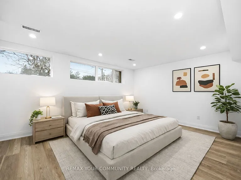 55 Cocksfield Ave #LOWER — Photo 15