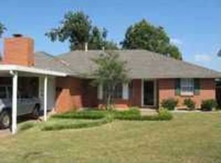 3504 Ridgehaven Dr, Midwest City, OK 73110