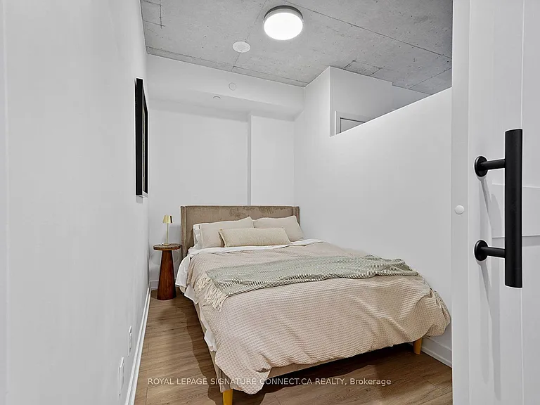 458 Richmond St W #308 — Photo 12